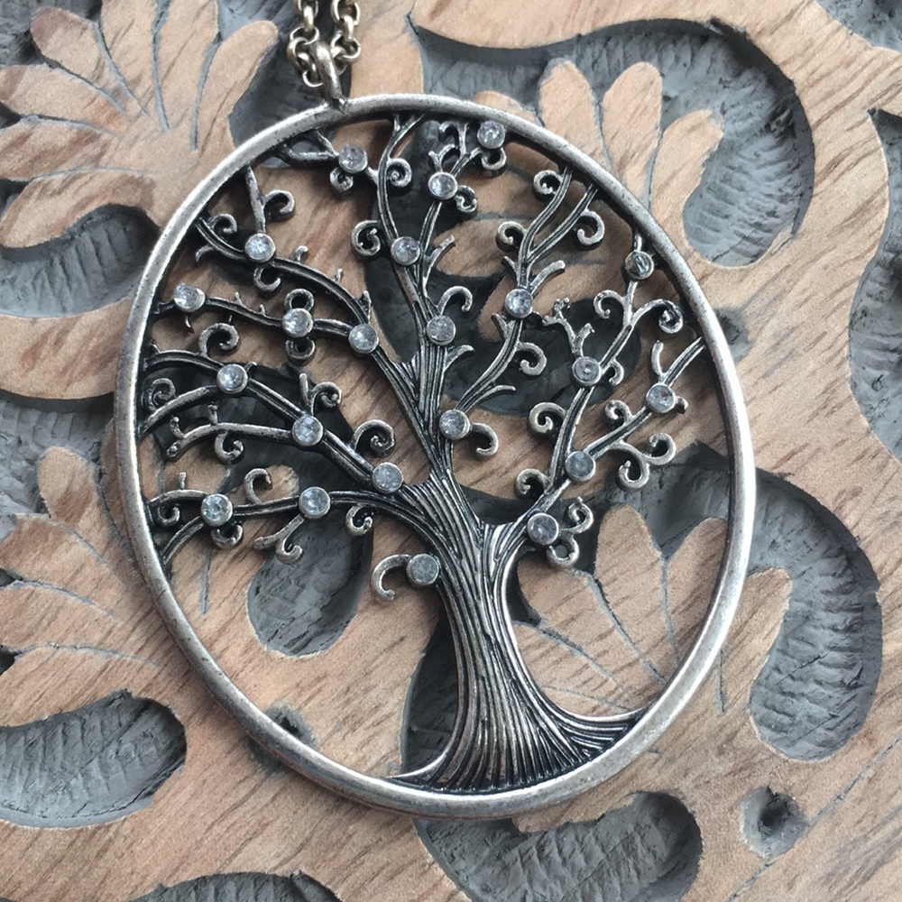 Lovely Tree Pendant and Chain